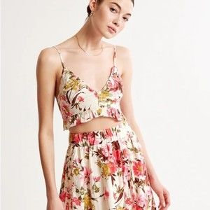 COPY - Abercrombie & Fitch Two Piece Linen-Blend Ruffle Top & High-Slit Maxi Sk…